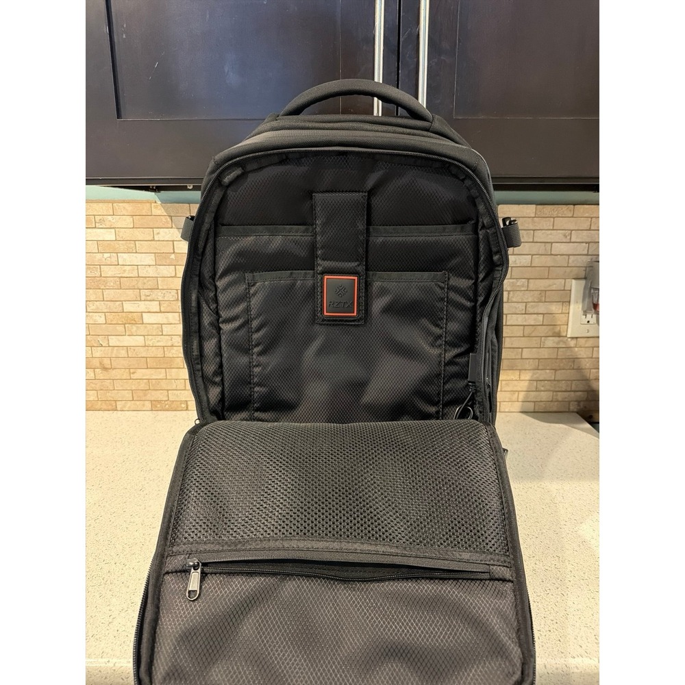 Renzhetx Rolling Backpack - Picture 4 of 6